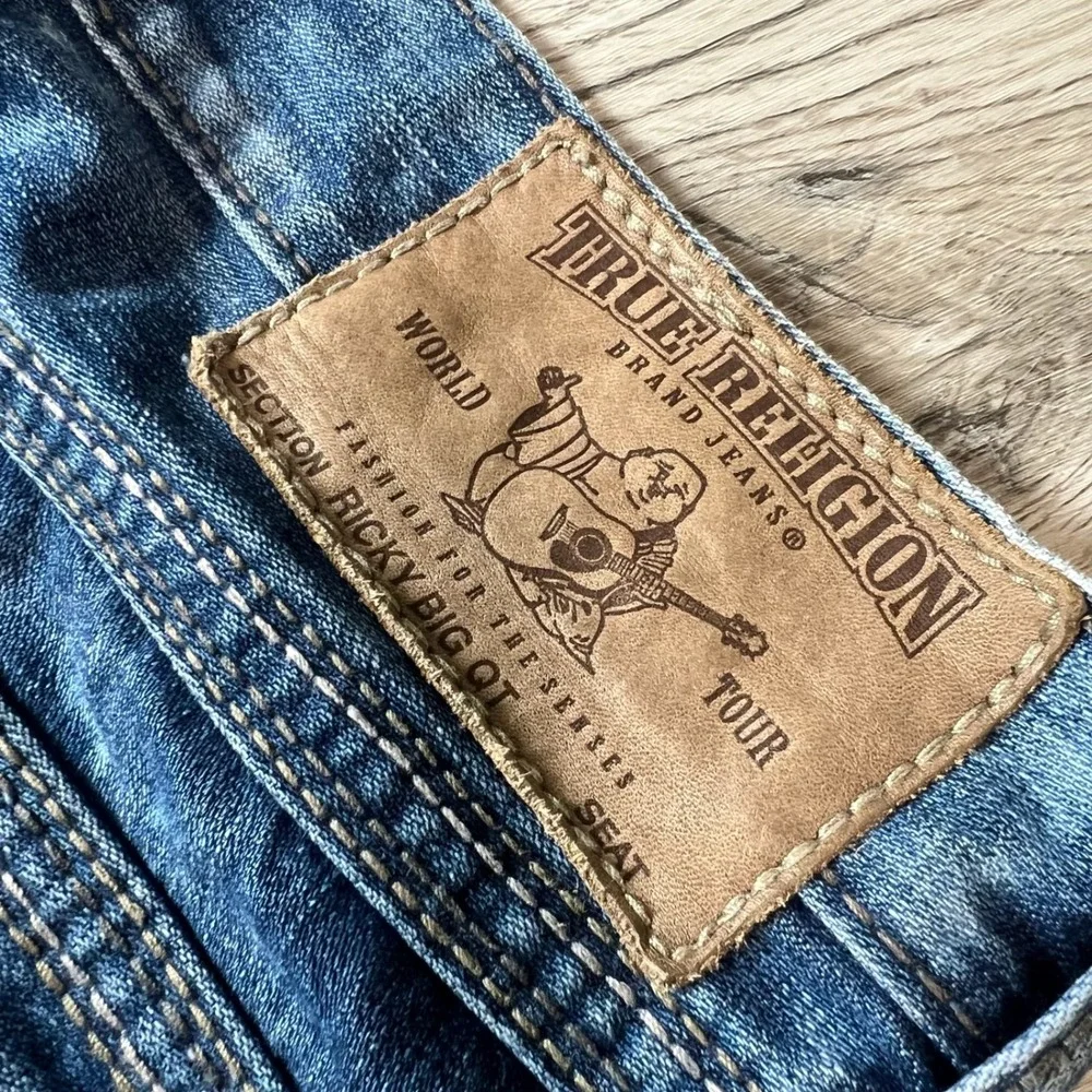 True Religion Ricky Big QT Mens 38 Blue Straight Leg Faded Denim Jeans USA Made